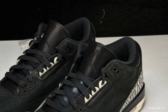 3 Retro CK9246-001 CK9246-001 WMNS “Off Jordan Noir”  1010